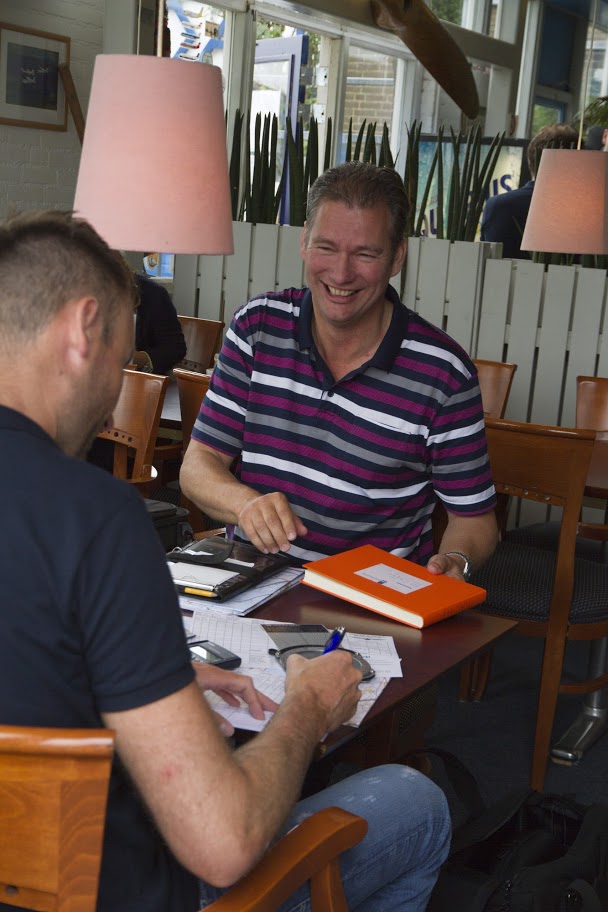 04 EHRD Druk met de voorbereidingen