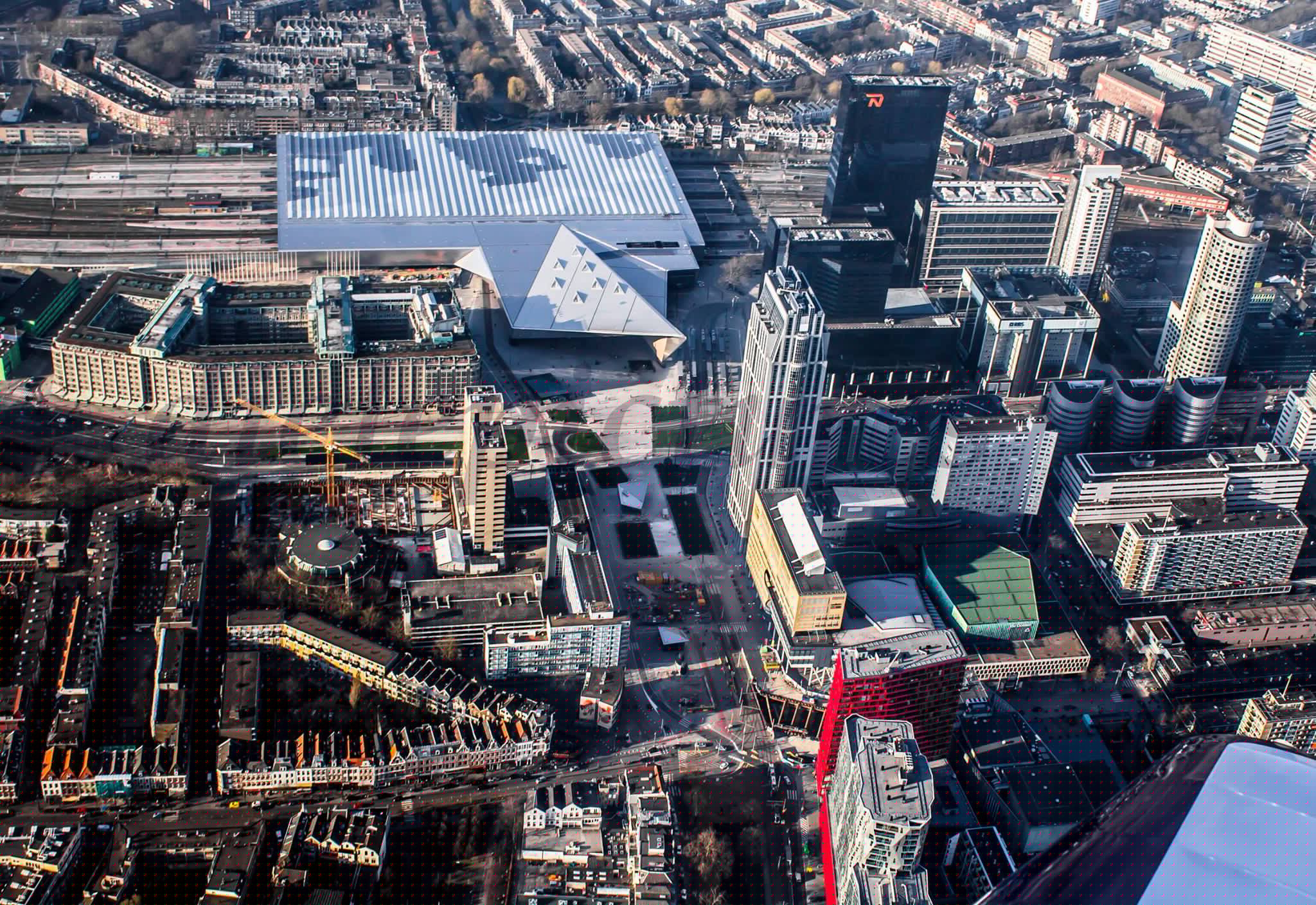 11 Rotterdam met o.a. het nieuwe Centraal Station