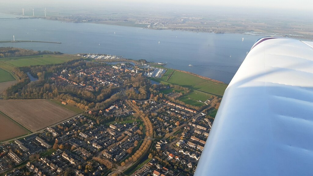 09 Middelharnis