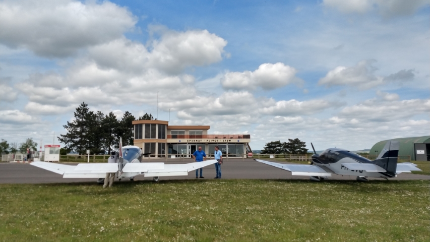 06_Vliegveld_Epernay_Plivot